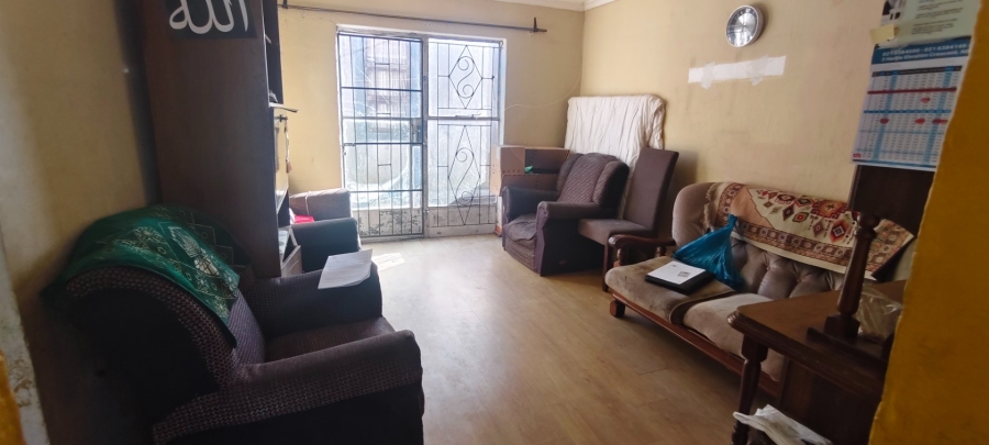 2 Bedroom Property for Sale in Lentegeur Western Cape
